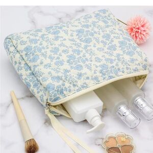 Blue Floral Quilted Makeup Bag 💙✨